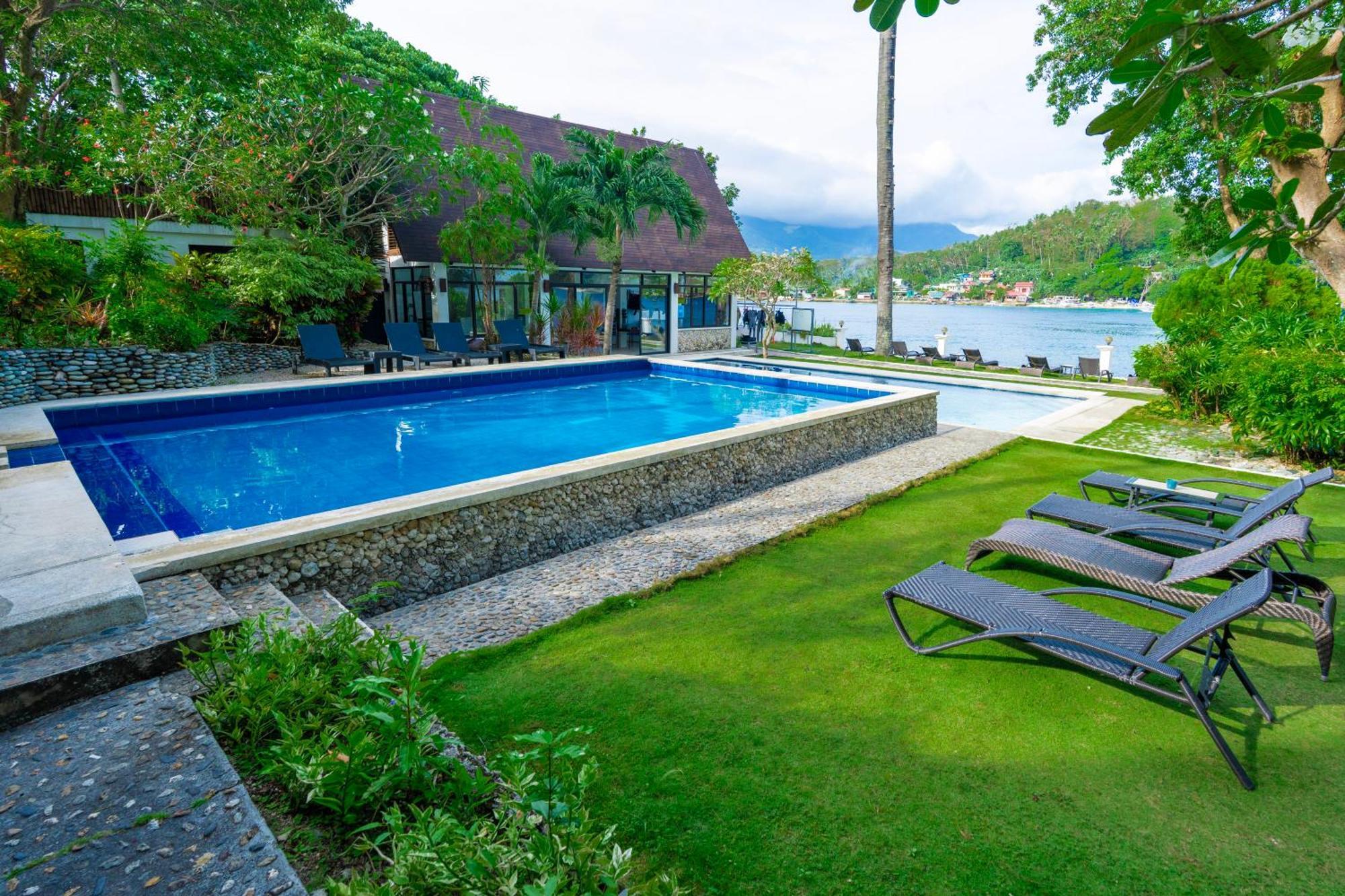 Casalay Boutique Villas & Dive Puerto Galera Exterior photo